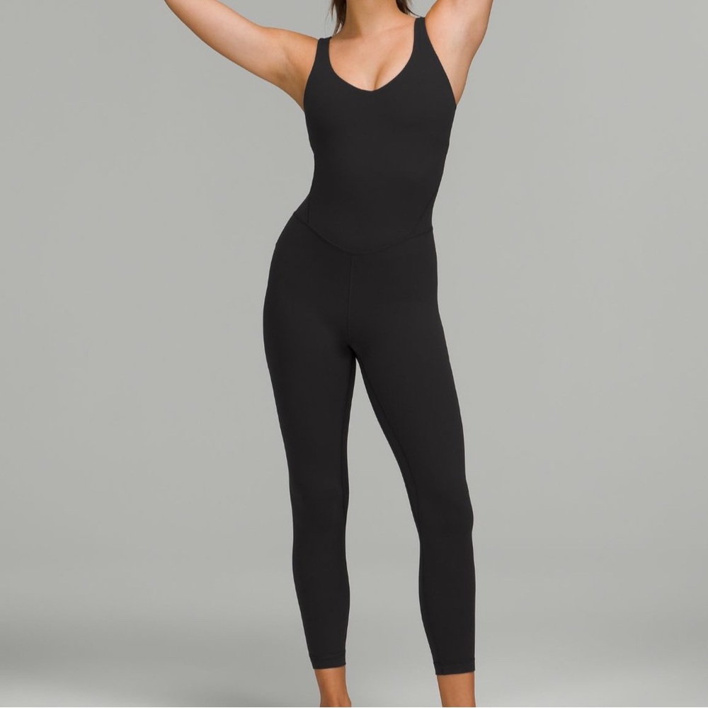 ✨BNWT - Lululemon Align Bodysuit 25” - Black - size 20✨